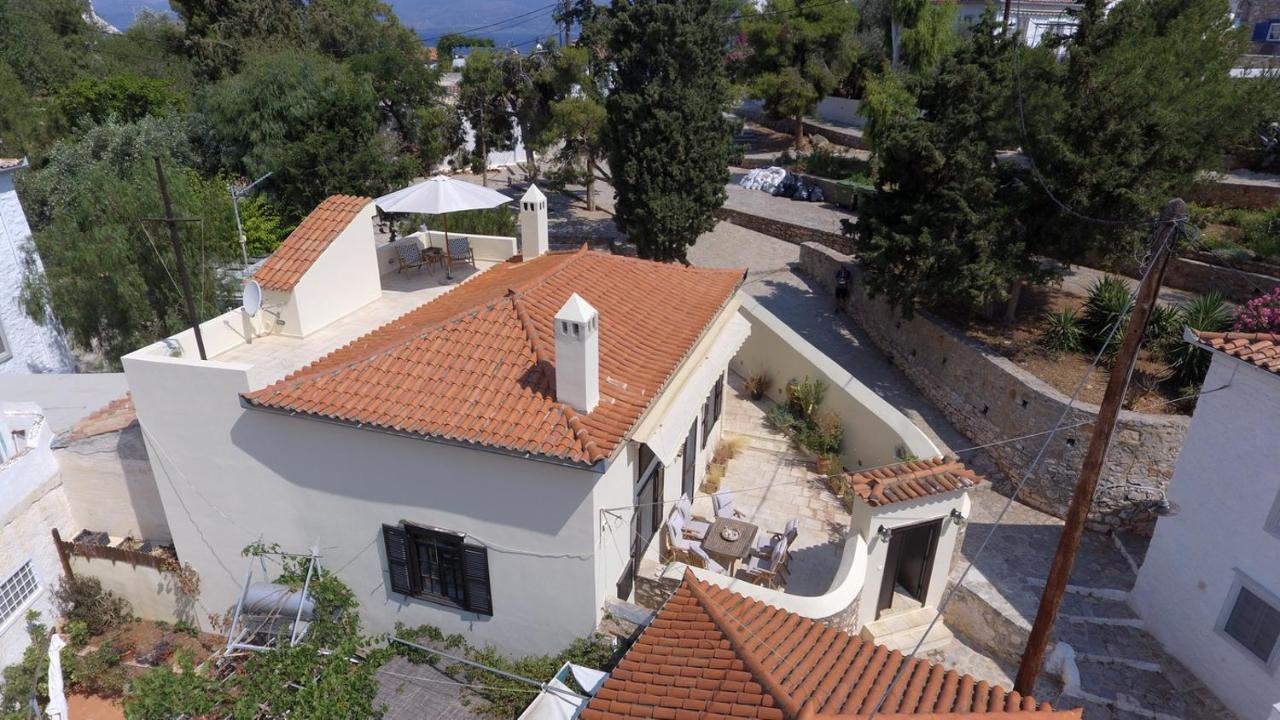 Kamini'S Tranquility Retreat Villa Hydra  Bagian luar foto