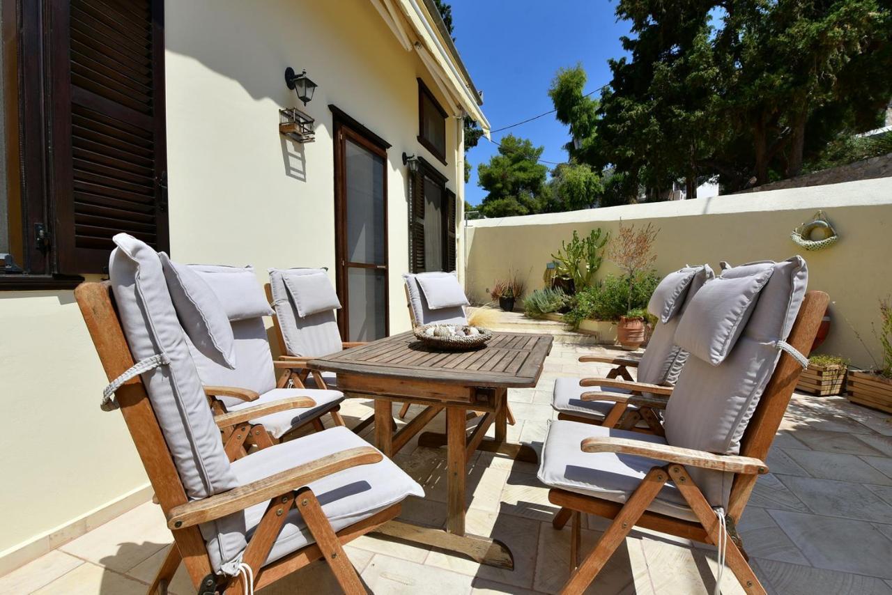 Kamini'S Tranquility Retreat Villa Hydra  Bagian luar foto