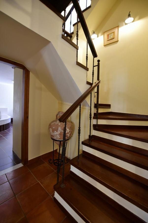 Kamini'S Tranquility Retreat Villa Hydra  Bagian luar foto